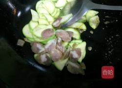 辣肠炒角瓜的做法图解5