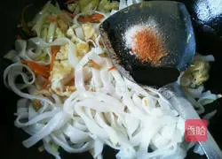 Illustration of how to make rice noodles 8