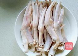 红烧鸭掌的做法图解1