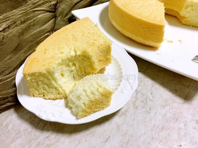 组织很细腻，轻盈。