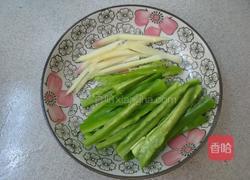 黄花炒肉的做法图解3