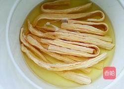 腐竹烧五花肉的做法图解2