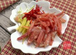 豆苗炒肉的做法图解2