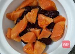 牛奶炖红枣木瓜的做法图解2