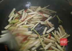 泡椒牛肉的做法图解5