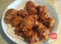 油炸双色素丸子的做法图解7