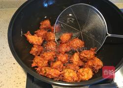 油炸双色素丸子的做法图解10