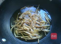 凉拌海带黄花菜的做法图解2