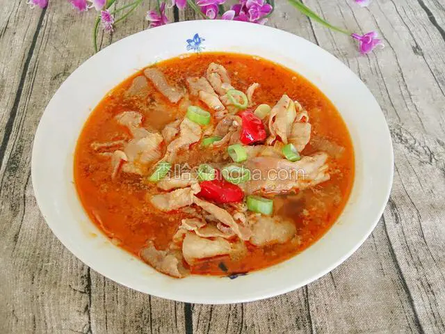 金针菇肥牛汤
