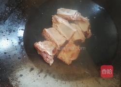 南瓜玉米排骨汤的做法图解5