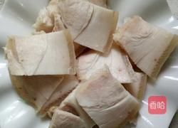 大白菜炒肉的做法图解2