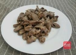 凉拌鸡心的做法图解3