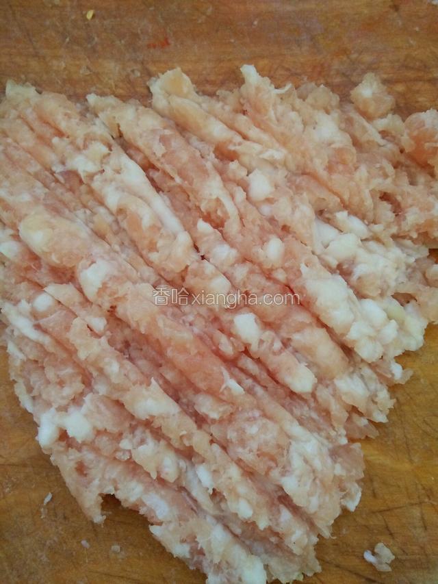 猪肉剁碎