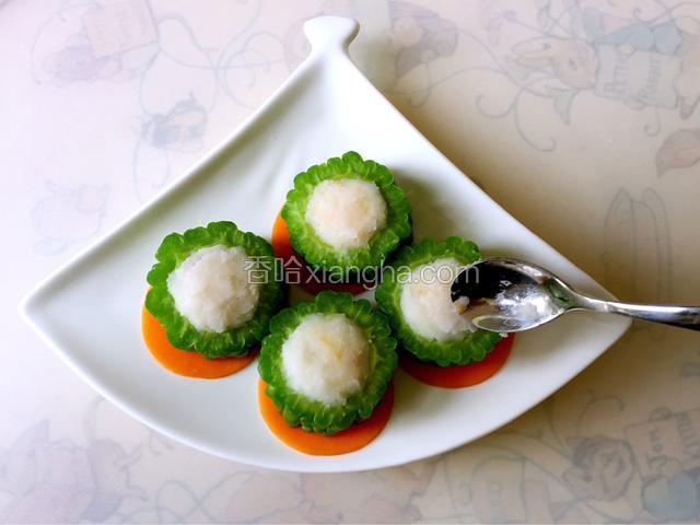 全部填满摆在盘中。