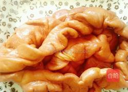 砂锅肥肠的做法图解1