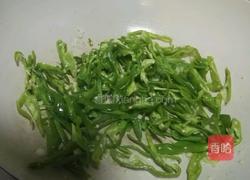 青椒炒卤牛肉的做法图解4