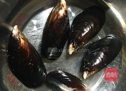 白灼小海虹的做法图解1