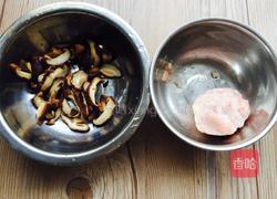 香菇肉末的做法图解2