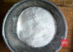 韭菜木耳馅饺子的做法图解2