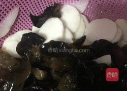 淮山炒木耳的做法图解1