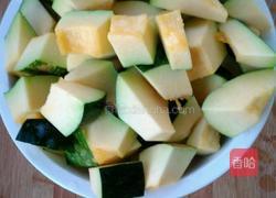 蚶子炖窝瓜的做法图解4