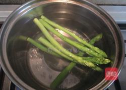 越南鲜虾米纸卷的做法图解3