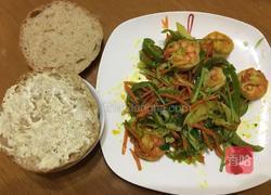 泰式鲜虾汉堡的做法图解6