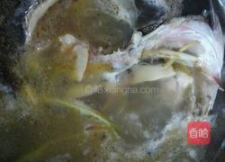酸笋鱼头汤的做法图解5