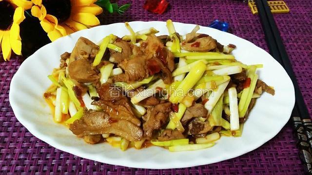 韭黄炒鸭肉