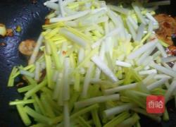 韭黄炒鸭肉的做法图解13