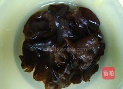 木耳炒腐竹的做法图解1
