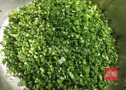 韭菜鸡蛋虾仁饺子馅的做法图解2