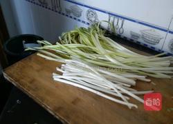 韭菜花炒鸡蛋的做法图解3