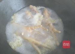 花生炖鸡脚的做法图解4