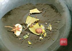 花生炖鸡脚的做法图解6