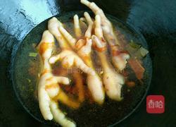 花生炖鸡脚的做法图解10