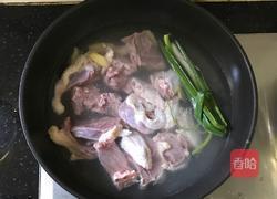 淮山炖老鸭汤的做法图解2