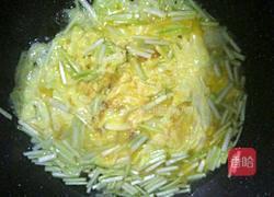 韭黄炒鸡蛋的做法图解6