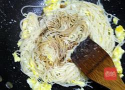 鸡蛋炒面条的做法图解8