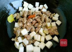 牛腩萝卜煲的做法图解7