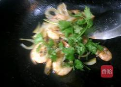 洋葱炒大虾的做法图解6