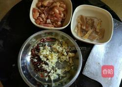 五花肉蒸咸鱼的做法图解2