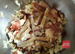 五花肉蒸咸鱼的做法图解3