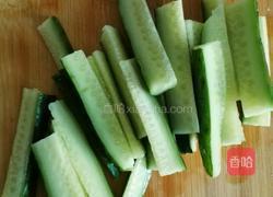 腌制黄瓜条的做法图解1