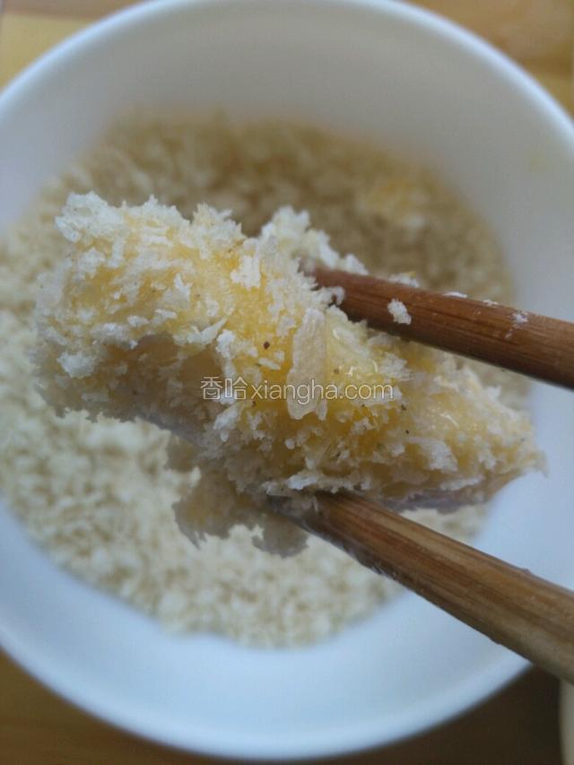 沾匀面包糠