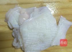 魷鱼炒蛋的做法图解3