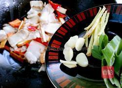 圆白菜回锅肉的做法图解10