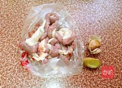 卤粉肠的做法图解1