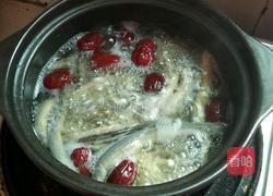 红枣泥鳅汤的做法图解4