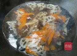 木耳炒藕片的做法图解7